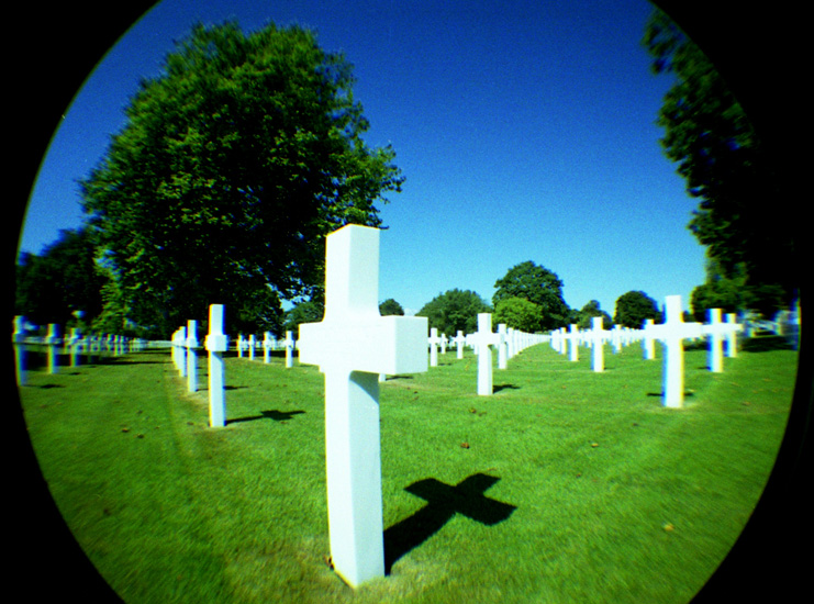 Mmorial Us (prs du Mont St Michel)- Lomo Fisheye