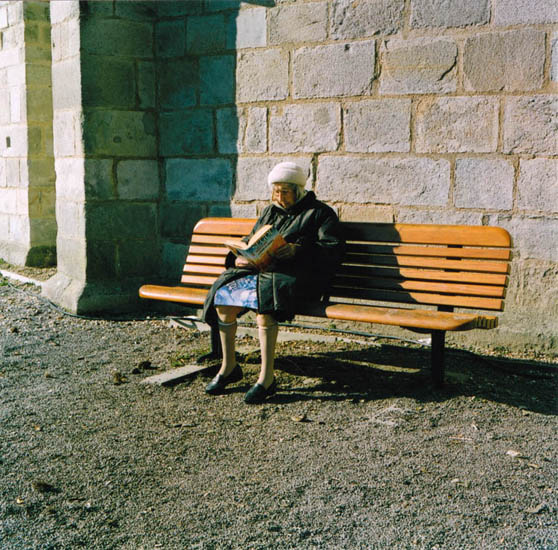 La lectrice du Jardin de l'Evch